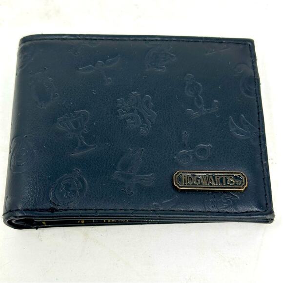 Hogwarts Vinyl Folding Imprinted Symbol Wallet - Black - Picture 1 of 8